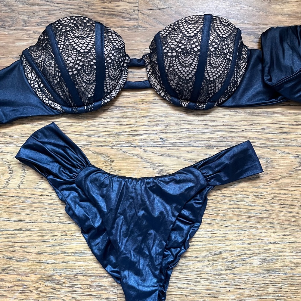 Beach bunny swimwear vintage XS
